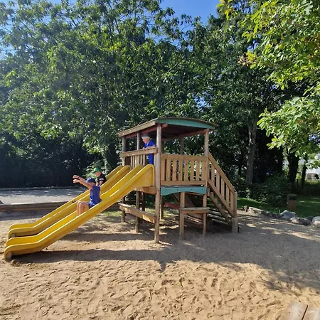 Campsite Les Chalands Fleuris