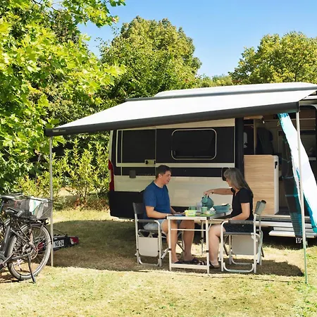 Kemping Les Chalands Fleuris *