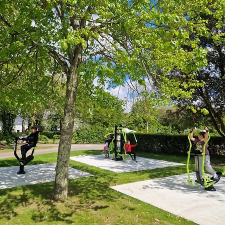 Camping Les Chalands Fleuris